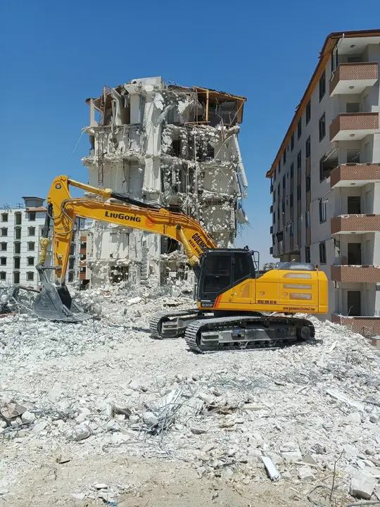 Bursa Palplanş: kentsel dönüşüm sahasında yıkım ve kazı